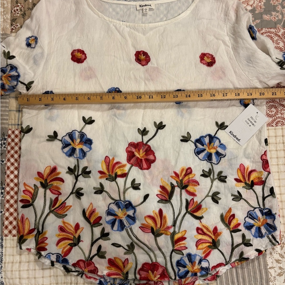 Embroidered Floral Women's Blouse - White - Picture 4 of 5